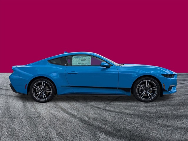 2025 Ford Mustang EcoBoost Premium photo 3