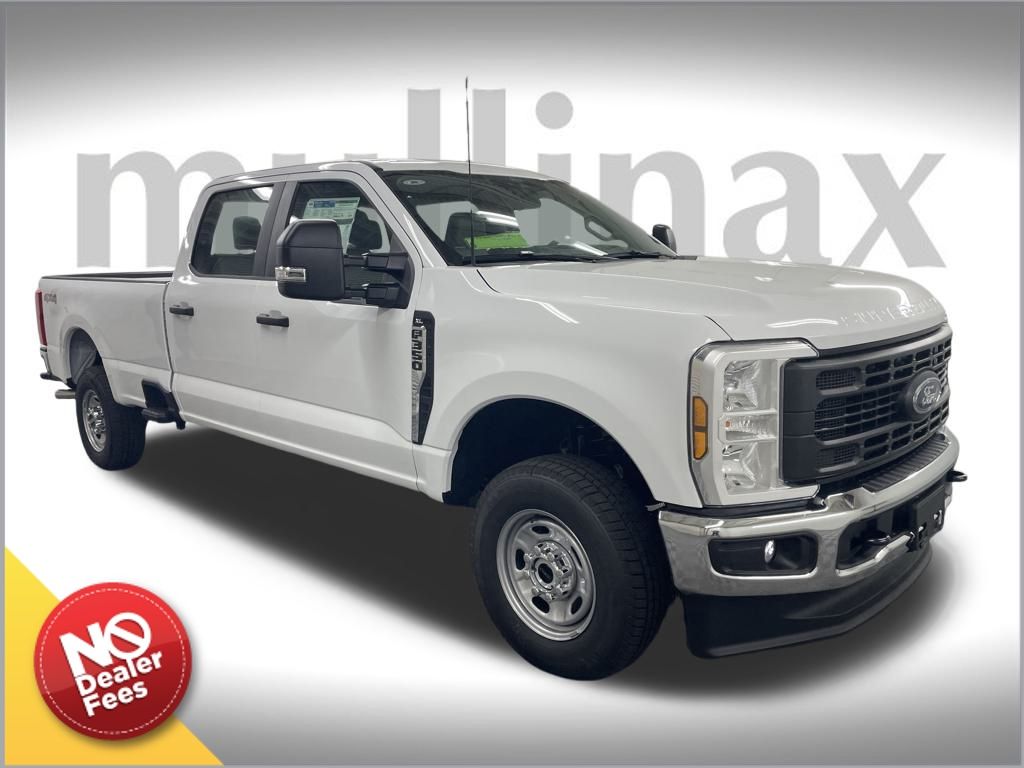 2026 Ford F-350 Super Duty XL's photo