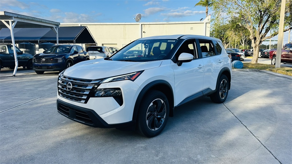 2025 Nissan Rogue SV photo 3