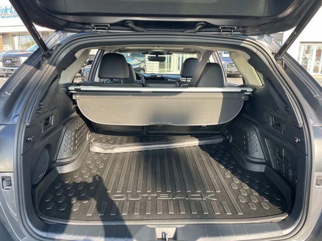 2024 Subaru Outback Limited XT photo 12