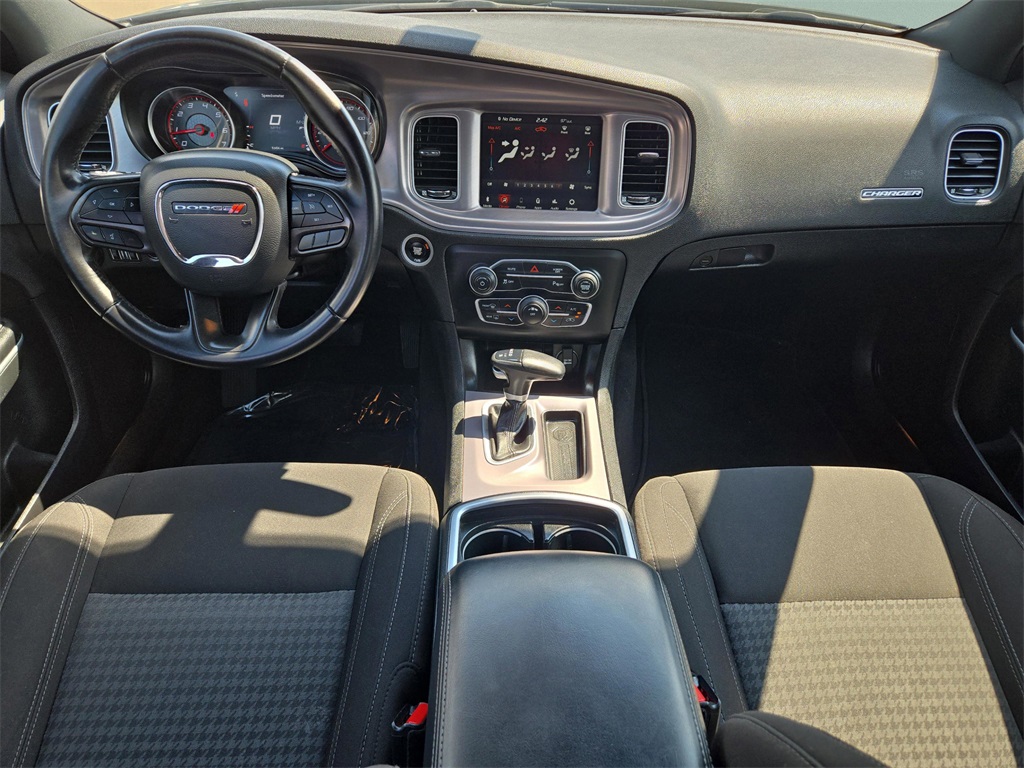 2023 Dodge Charger SXT photo 9