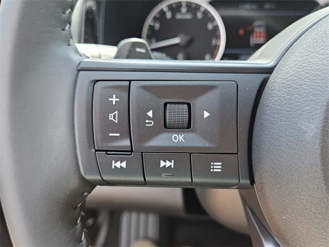 2025 Nissan Pathfinder SV photo 22