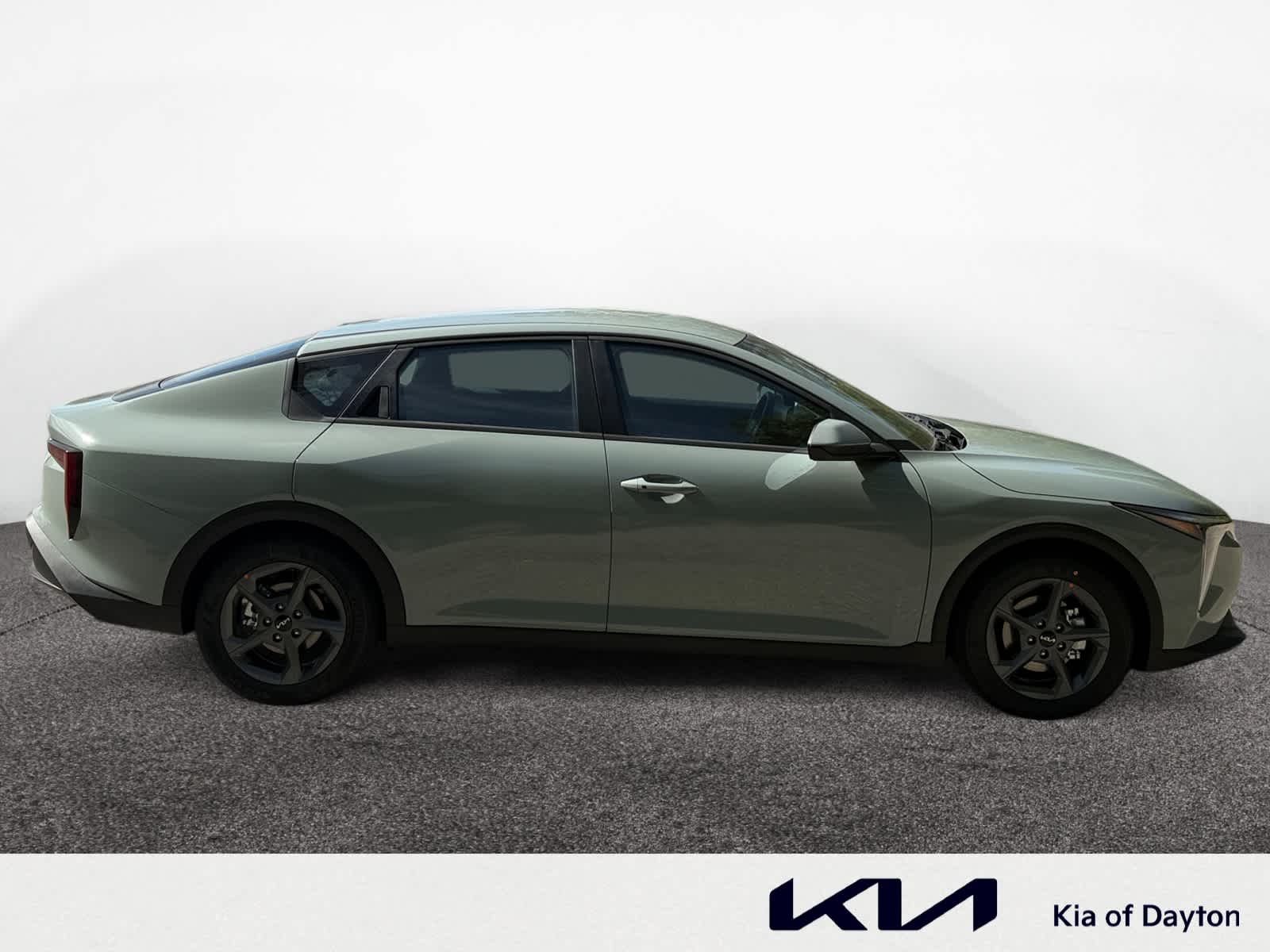 2025 Kia K4 LXS photo 6