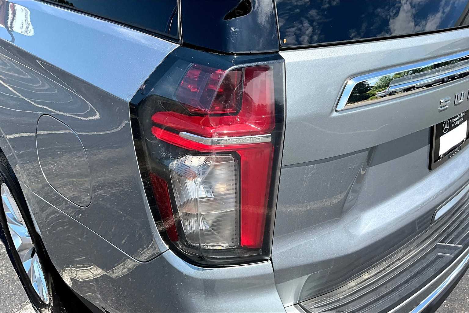 2024 Chevrolet Suburban Premier photo 28