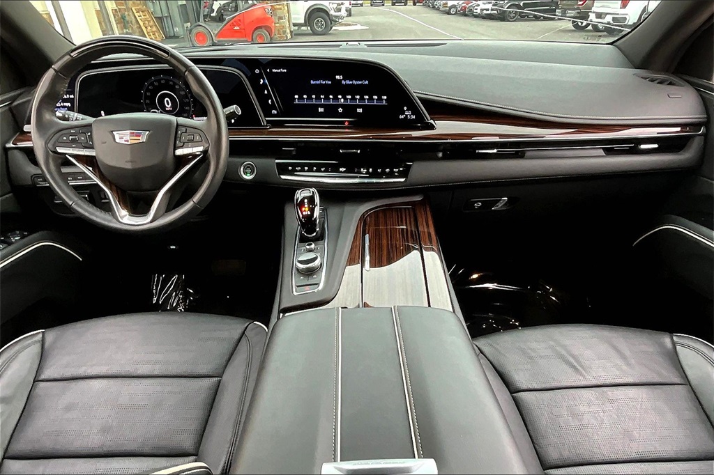 2023 Cadillac Escalade Premium Luxury photo 15
