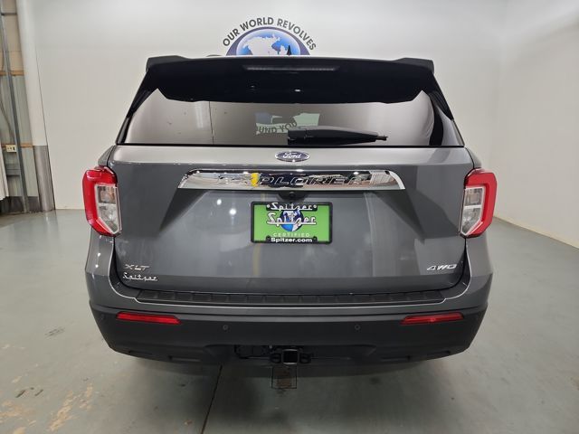 2022 Ford Explorer XLT photo 5