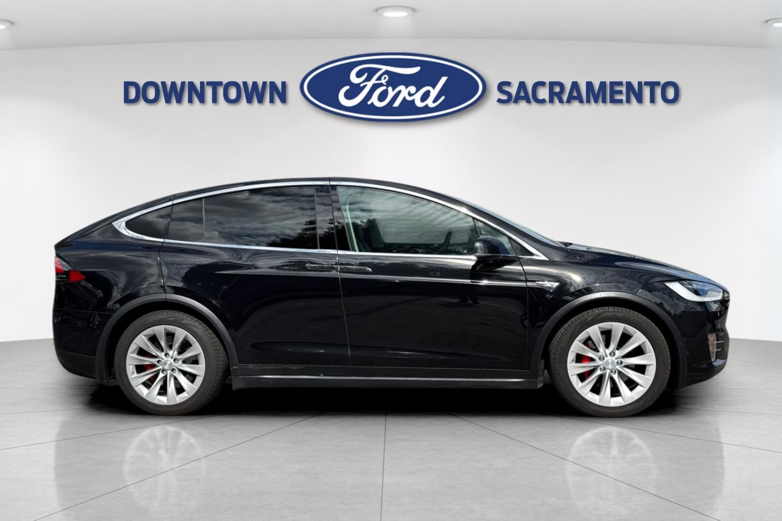 2016 Tesla Model X P90D photo 5