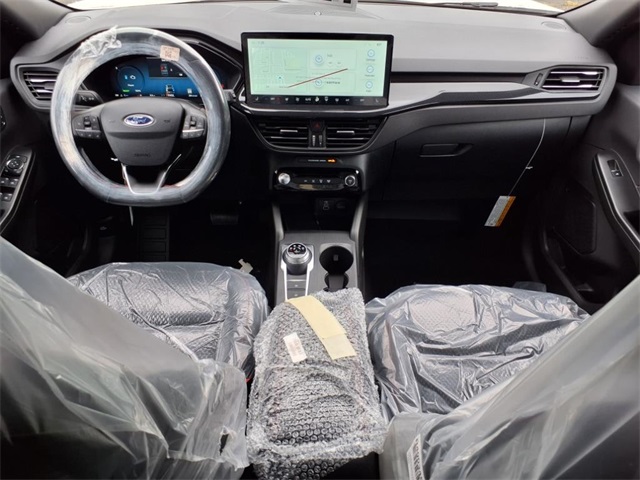 2025 Ford Escape Hybrid ST-Line Select photo 4