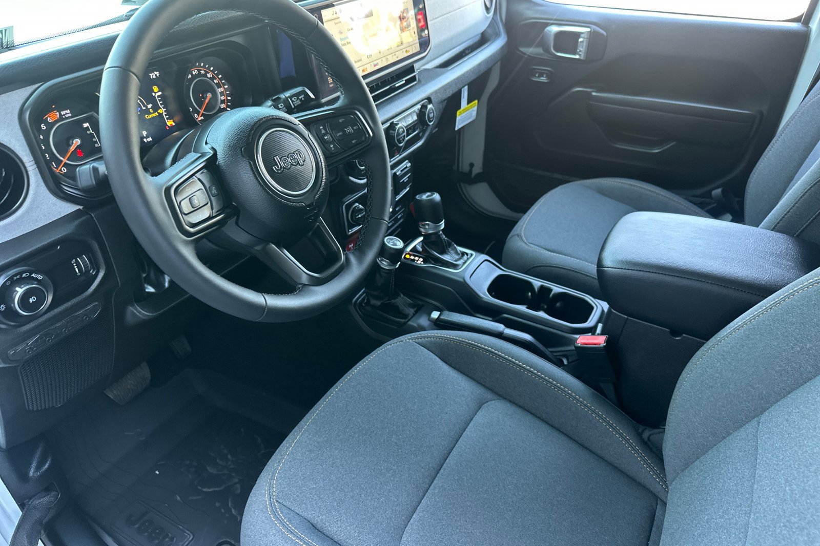2025 Jeep Wrangler Willys photo 10