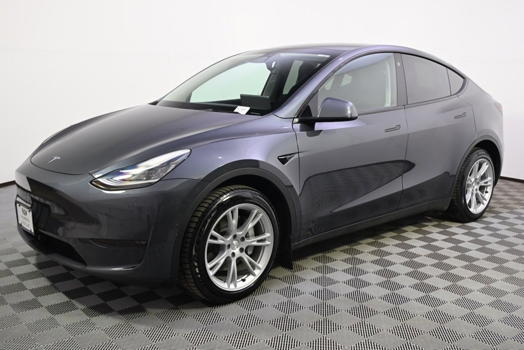 Used 2022 Tesla Model Y Long Range with VIN 7SAYGDEE9NA016426 for sale in Minneapolis, MN