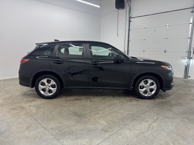 2023 Honda HR-V LX photo 3