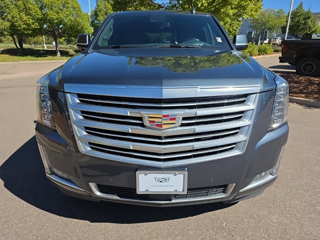 2019 Cadillac Escalade Platinum photo 9