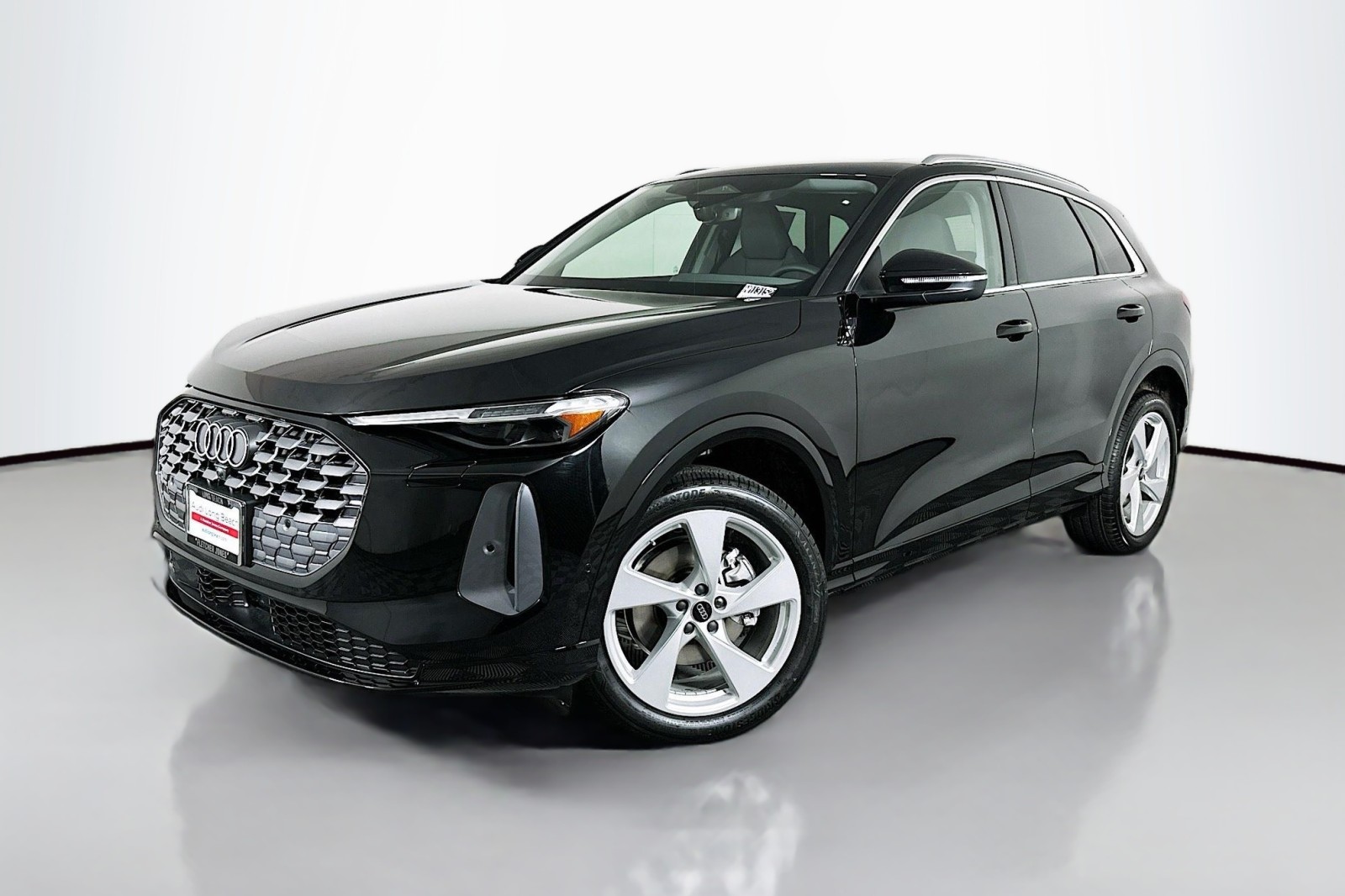 2025 Audi New Q5 Premium Plus's photo