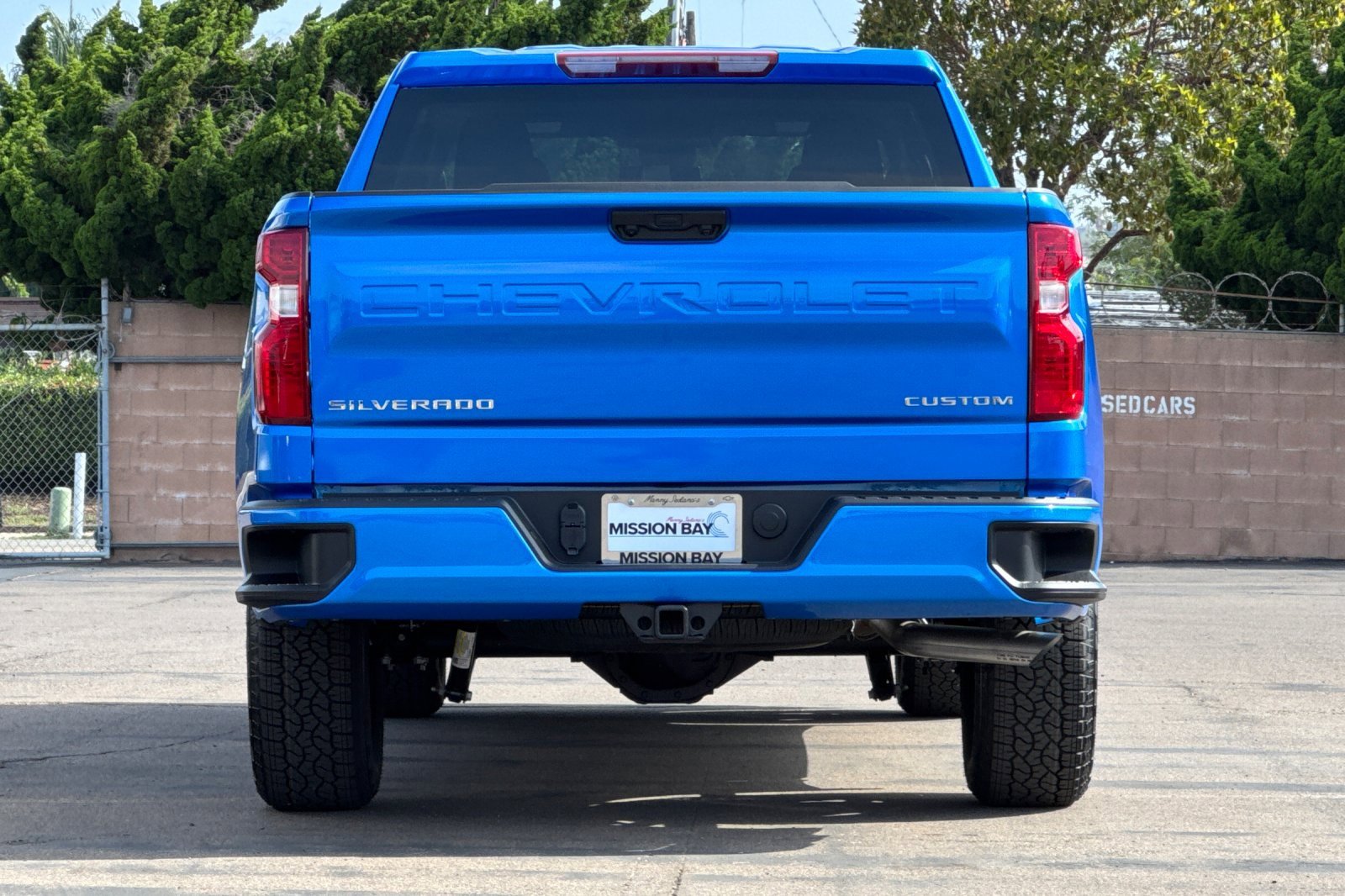2025 Chevrolet Silverado Custom photo 5
