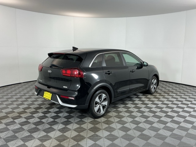 2017 Kia Niro FE photo 4