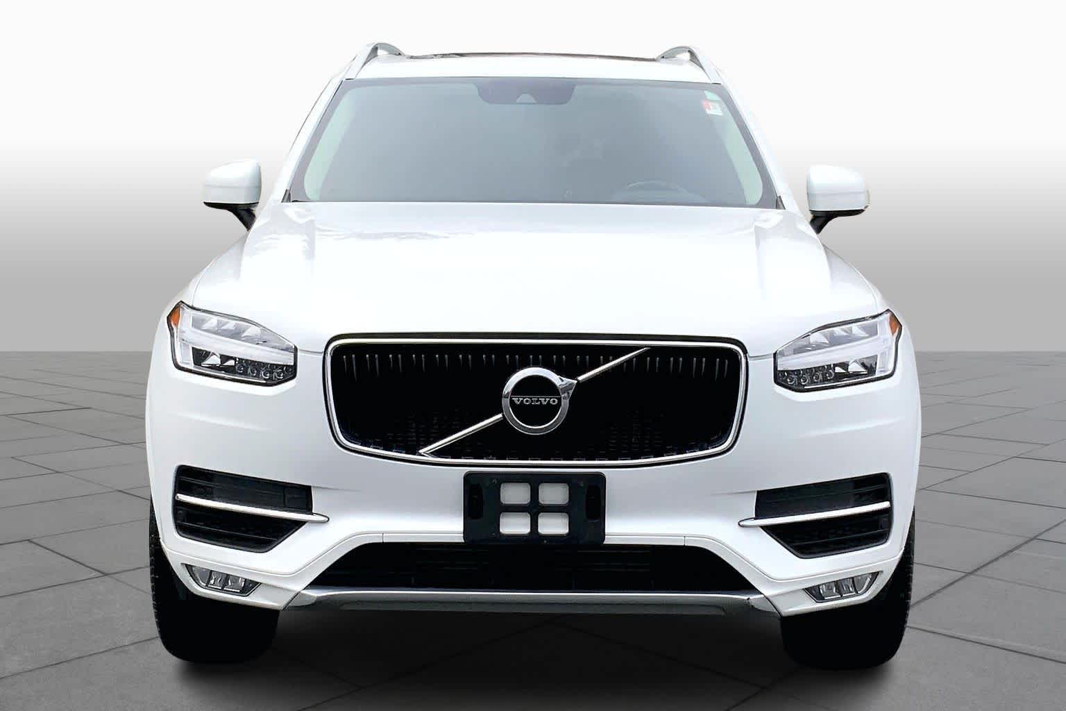 2019 Volvo XC90 Momentum photo 2