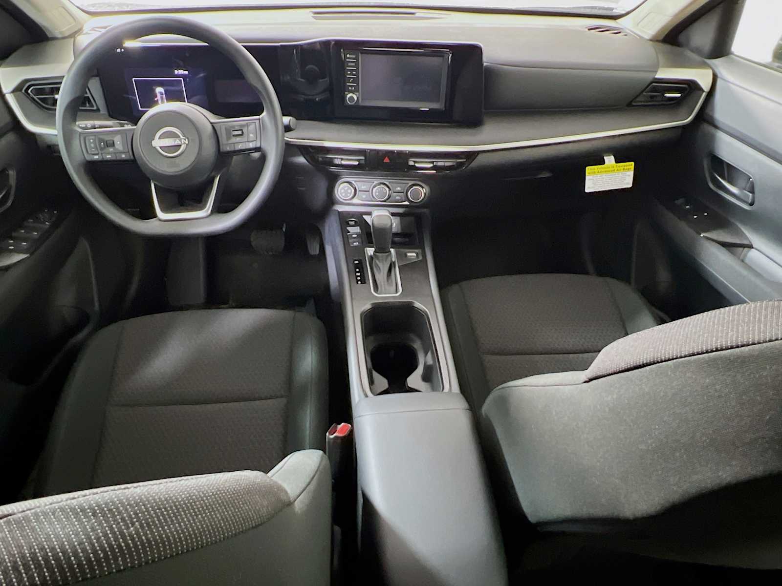 2025 Nissan Kicks S photo 3