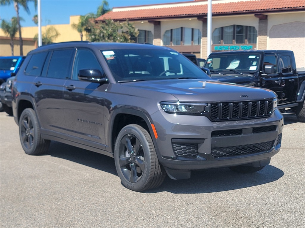2025 Jeep Grand Cherokee L Altitude's photo