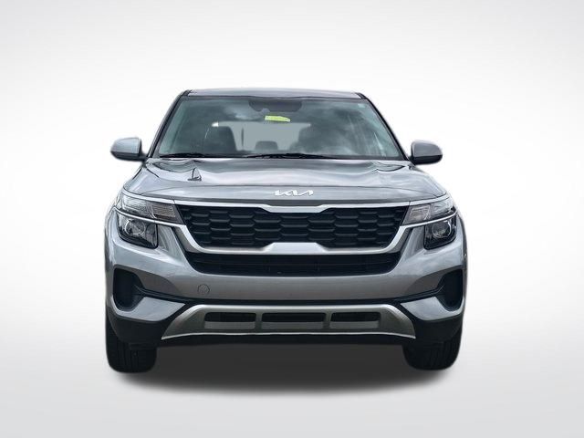 2023 Kia Seltos LX photo 15