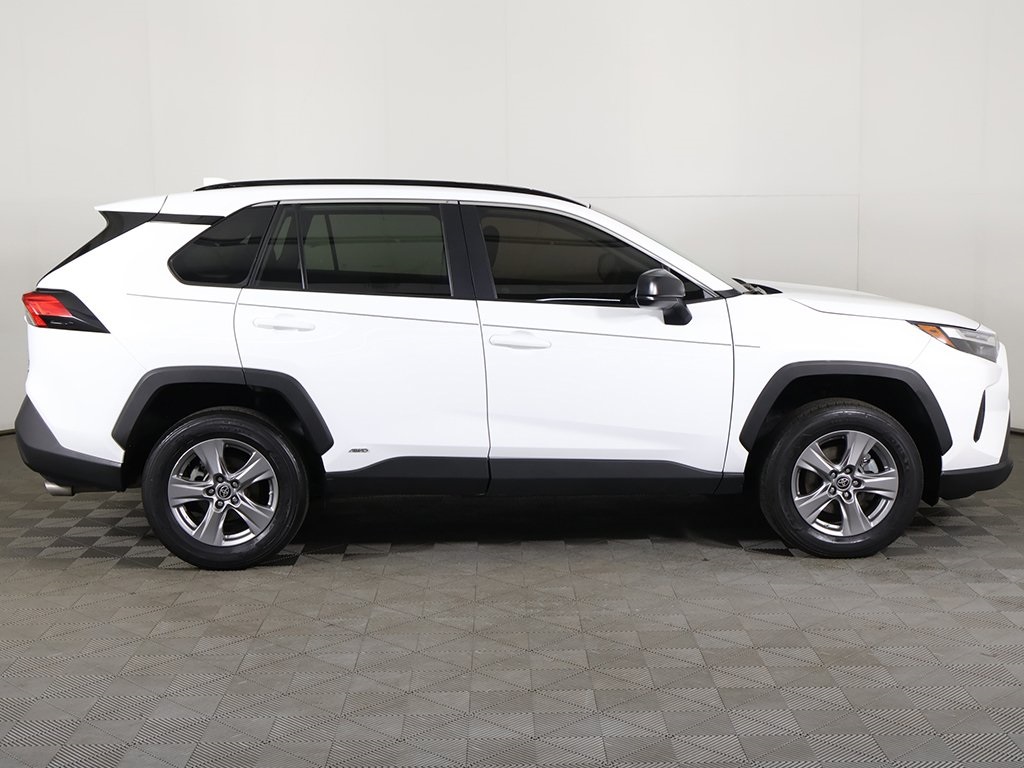 2024 Toyota RAV4 Hybrid LE photo 11