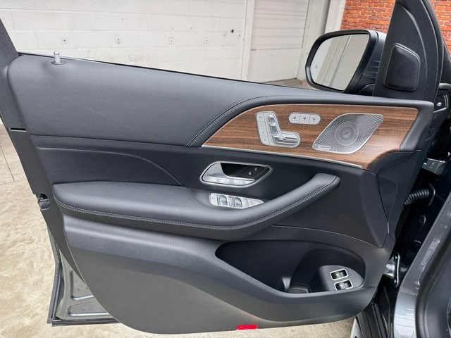 2026 Mercedes Benz GLE 450e 4MATIC photo 10