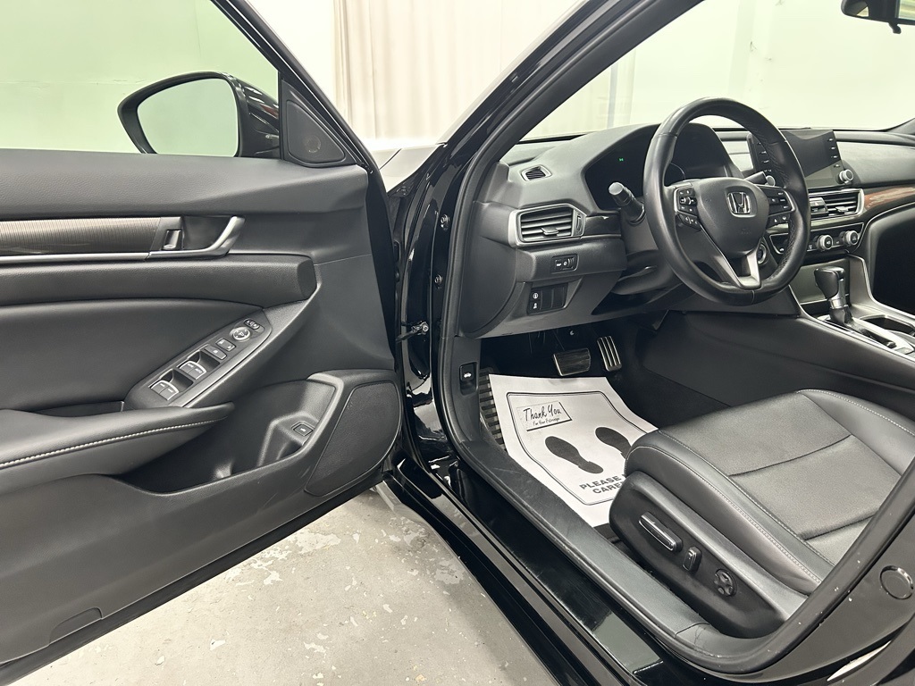 2022 Honda Accord Sport photo 9