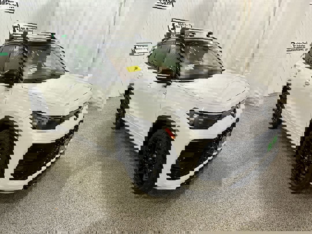 2026 Volkswagen Tiguan SE R-LINE BLACK's photo