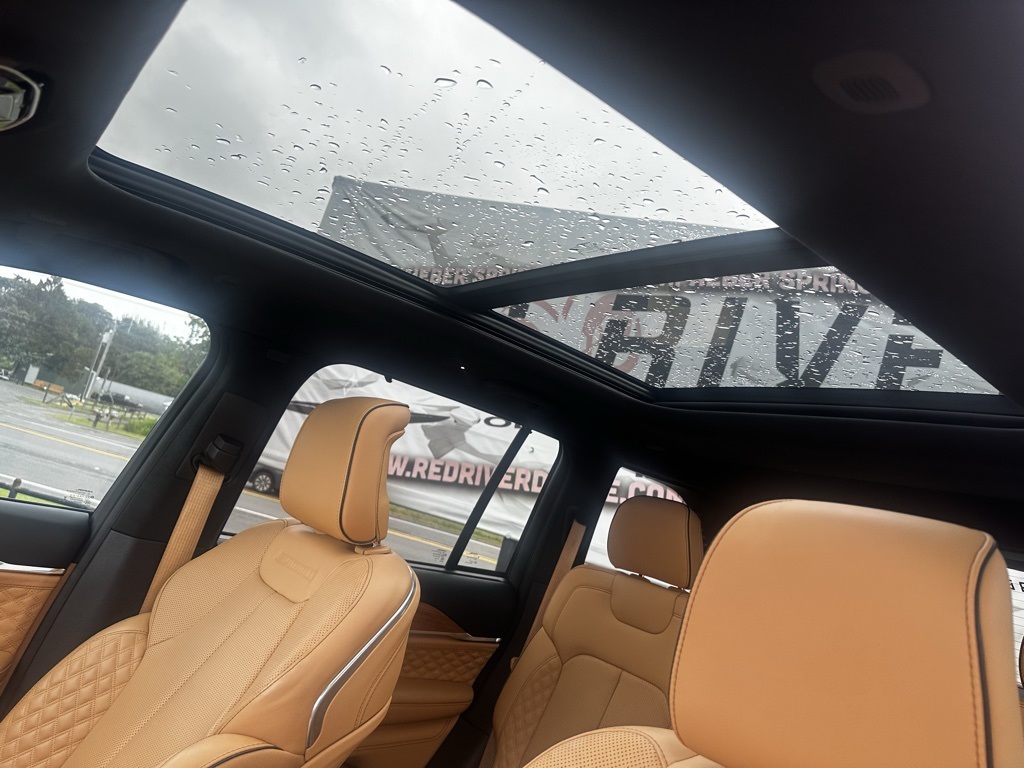 2024 Jeep Grand Cherokee Summit Reserve 4xe photo 4