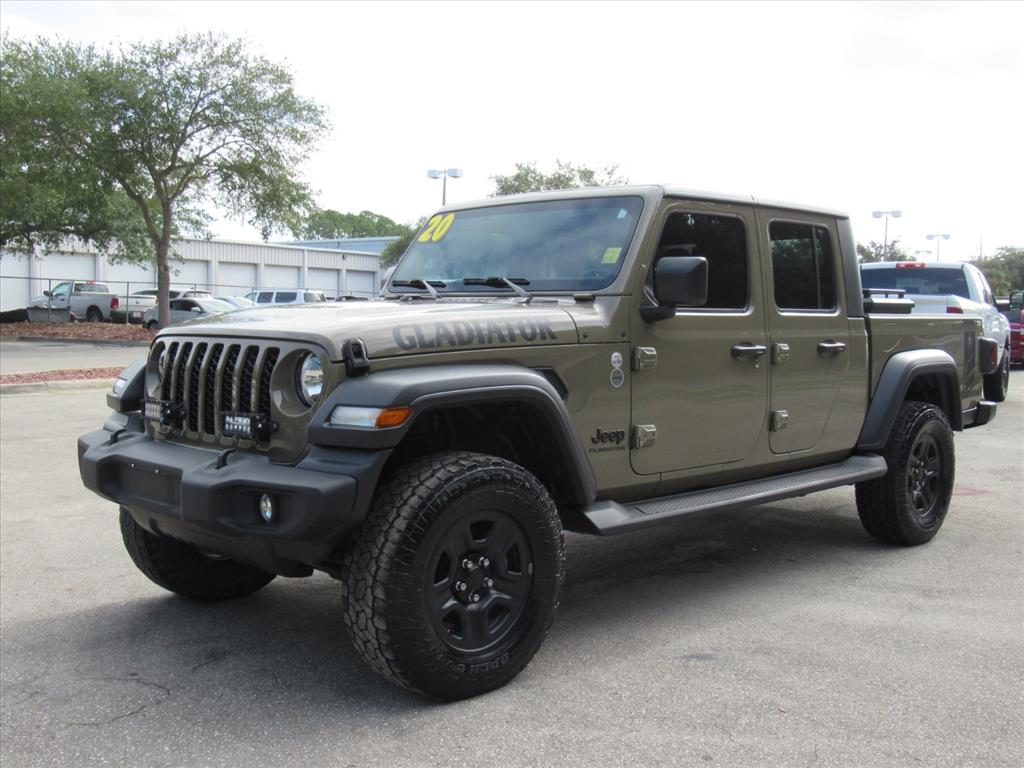 2020 Jeep Gladiator Sport photo 3