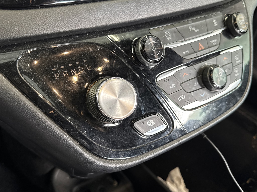 2018 Chrysler Pacifica Touring Plus photo 7