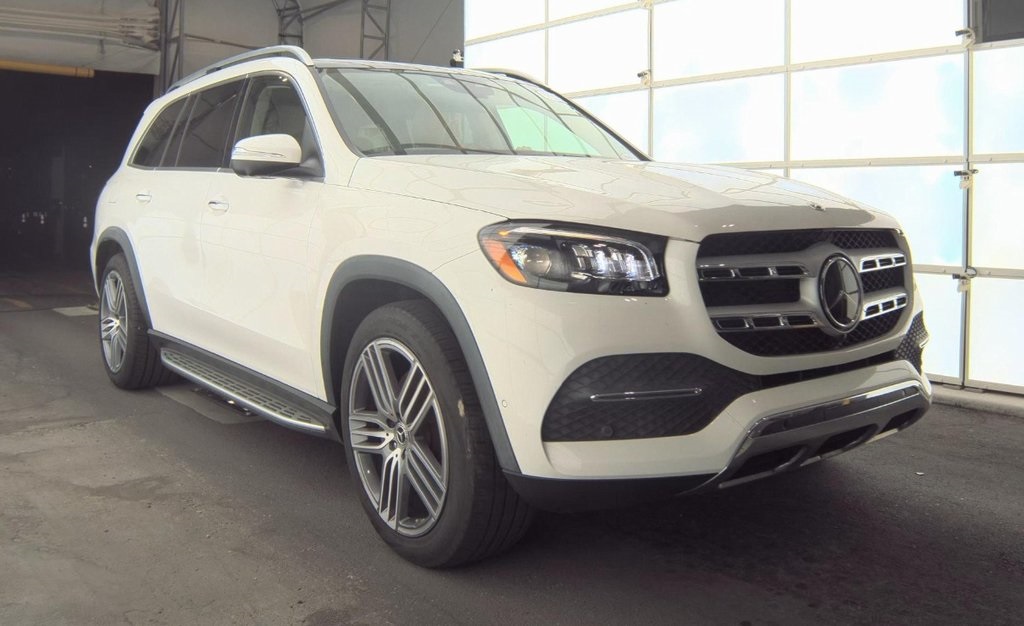 2022 Mercedes Benz GLS 450 4MATIC photo 3