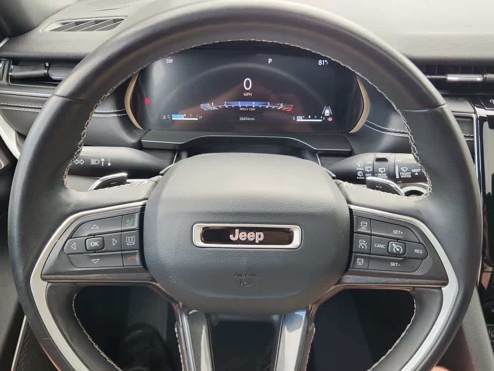 2022 Jeep Grand Cherokee Altitude photo 17
