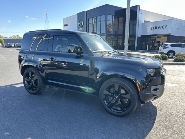 2024 Land Rover Defender X-Dynamic SE's photo