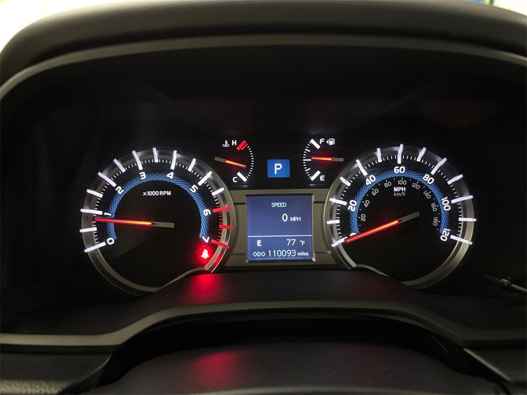 2017 Toyota 4Runner SR5 Premium photo 29