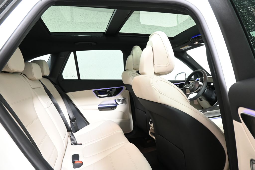 2025 Mercedes Benz GLC 300 4MATIC photo 16