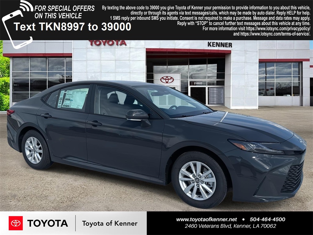 2026 Toyota Camry LE's photo