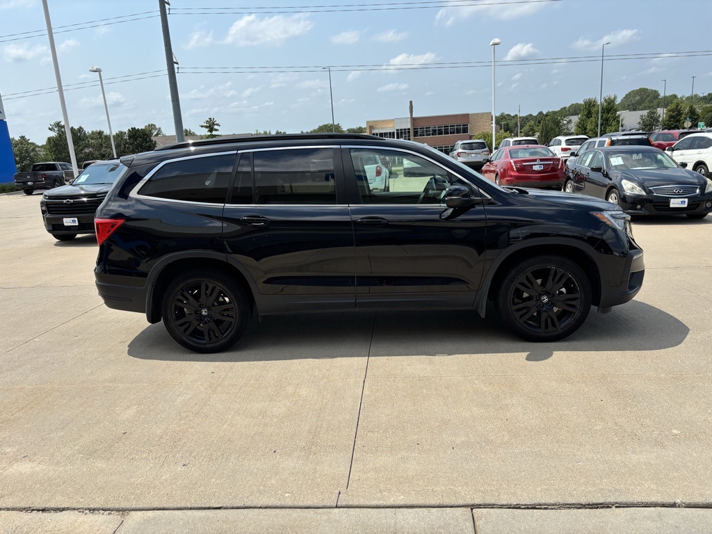 2022 Honda Pilot Special Edition photo 3
