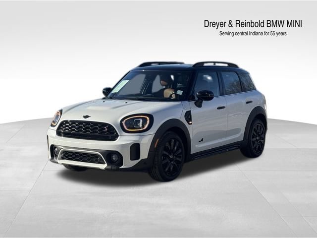 2024 MINI Countryman S's photo