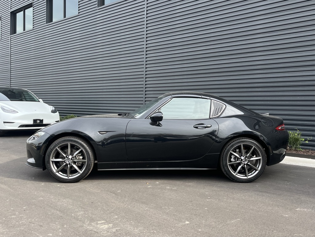 2019 Mazda MX-5 Miata RF Miata Grand Touring photo 2
