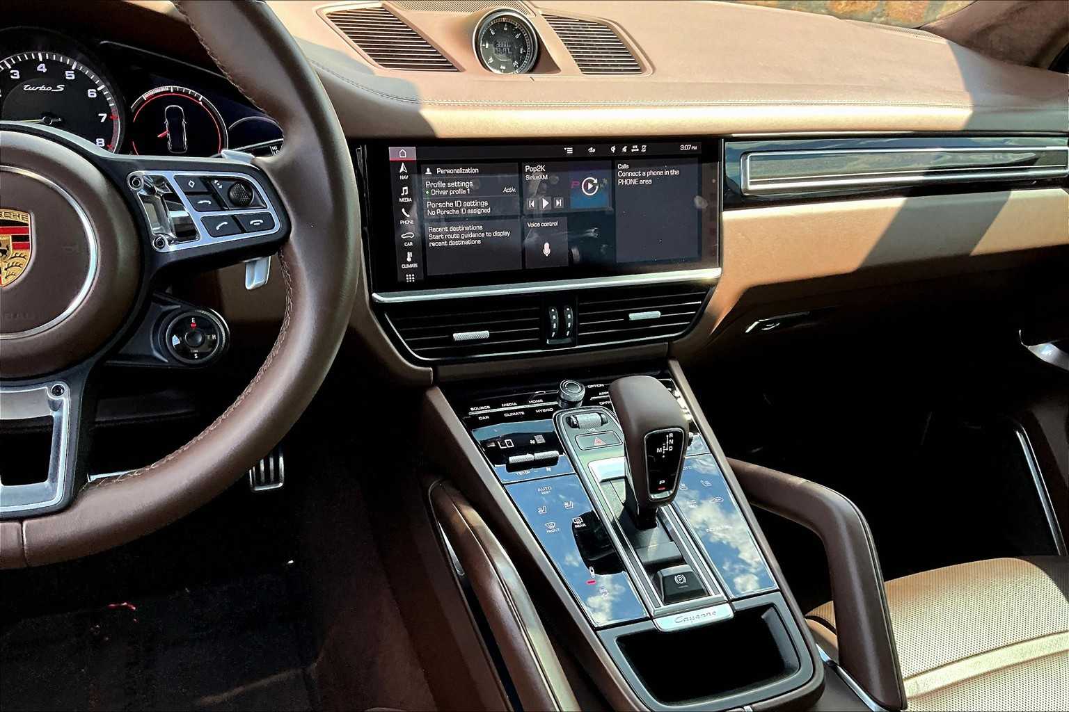 2020 Porsche Cayenne Turbo S E-Hybrid photo 13