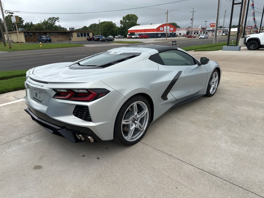 2021 Chevrolet Corvette Stingray 2LT photo 20