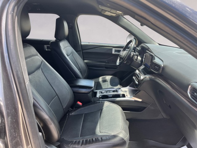 2020 Ford Explorer Limited photo 15