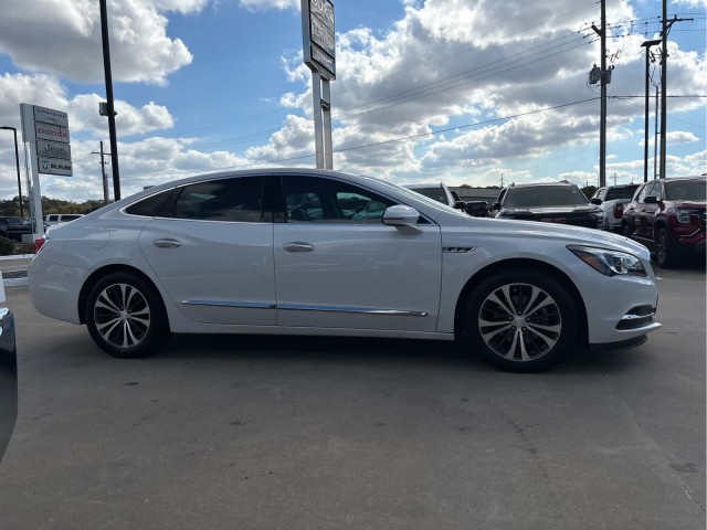 2018 Buick LaCrosse Essence's photo