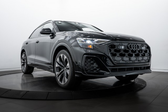 2025 Audi Q8 Premium Plus's photo