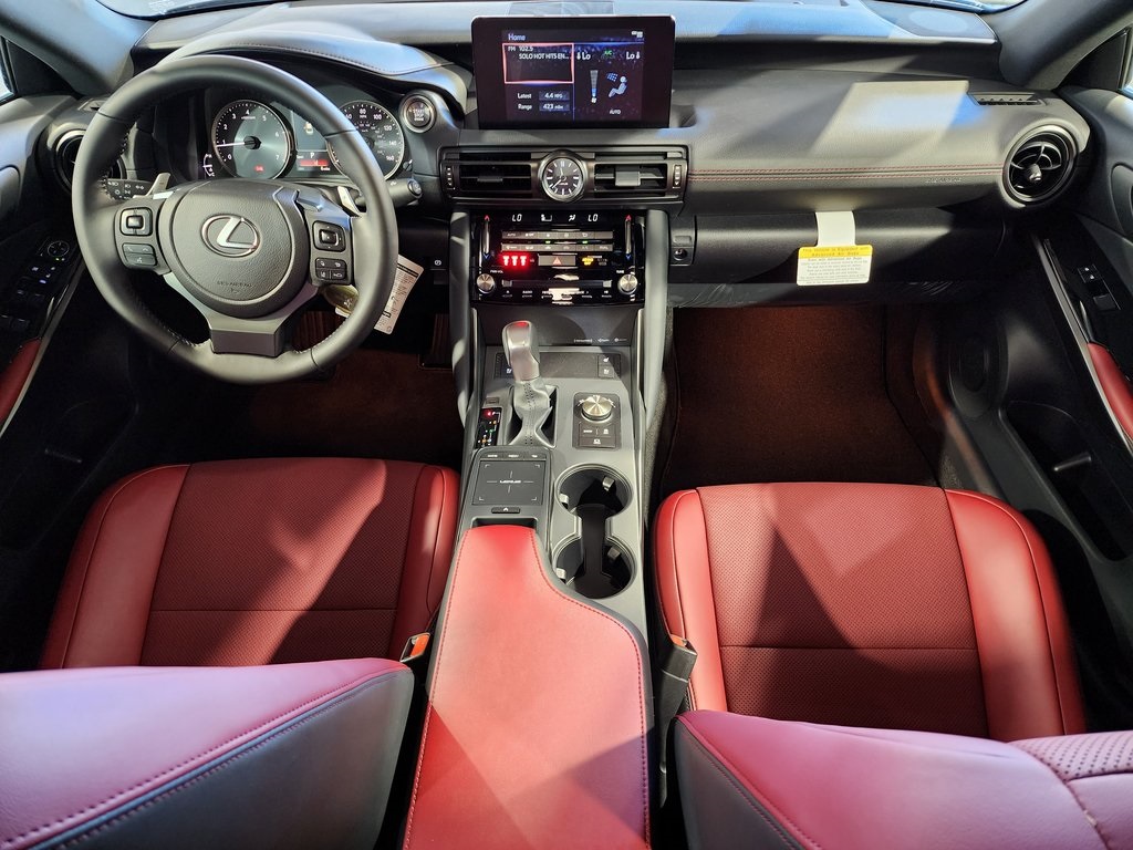 2025 Lexus IS 300 photo 28