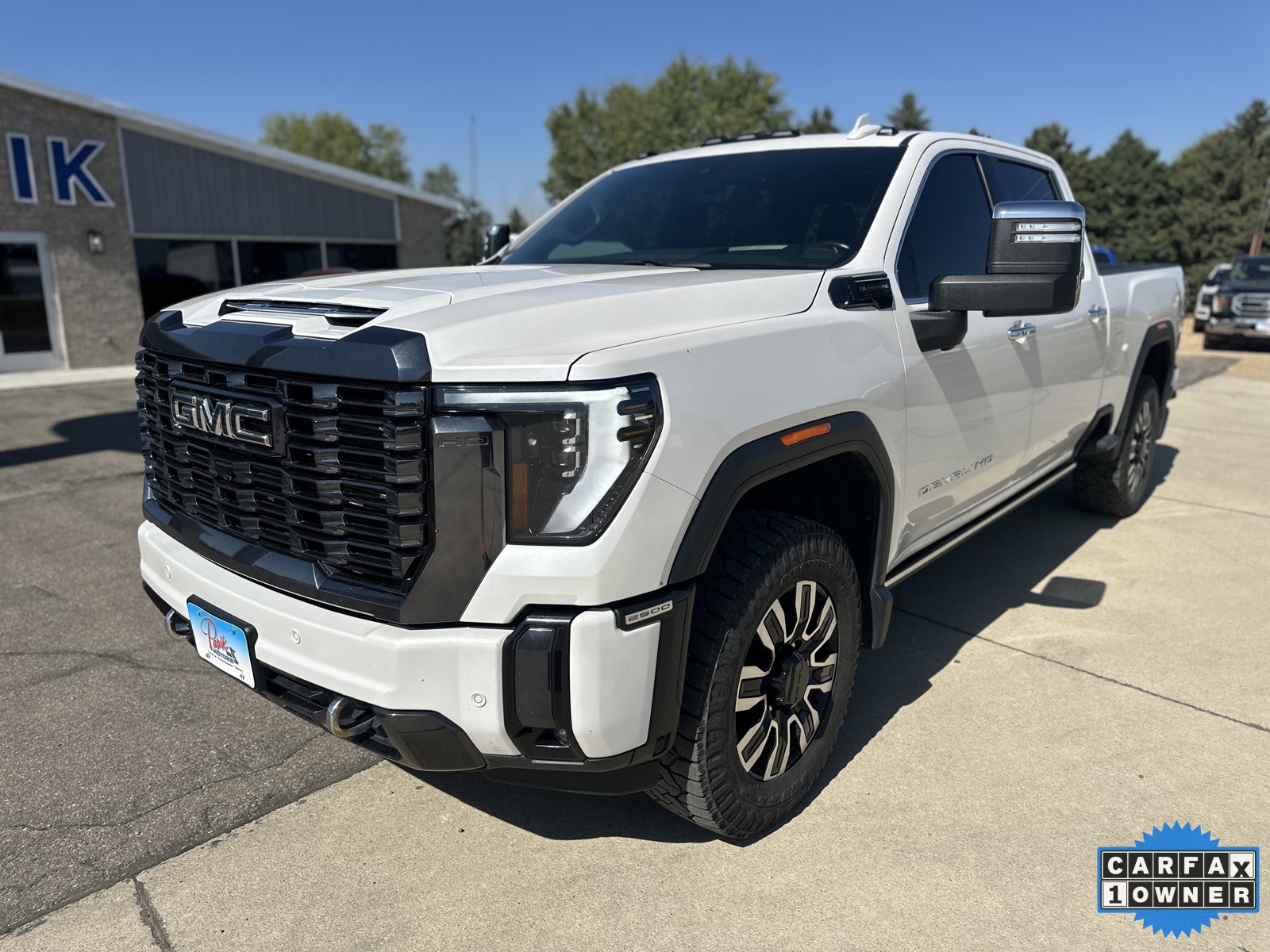Used 2024 GMC Sierra 2500HD Denali Ultimate with VIN 1GT19XEYXRF350540 for sale in Luverne, Minnesota