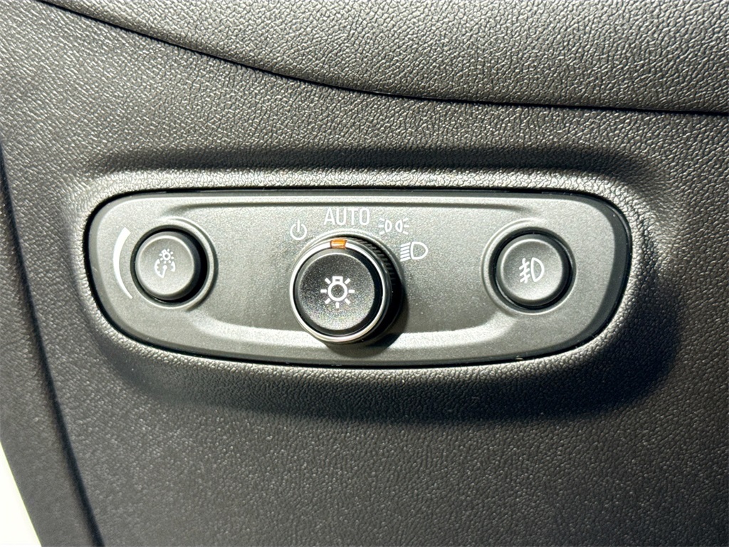 2018 Chevrolet Equinox Premier photo 35