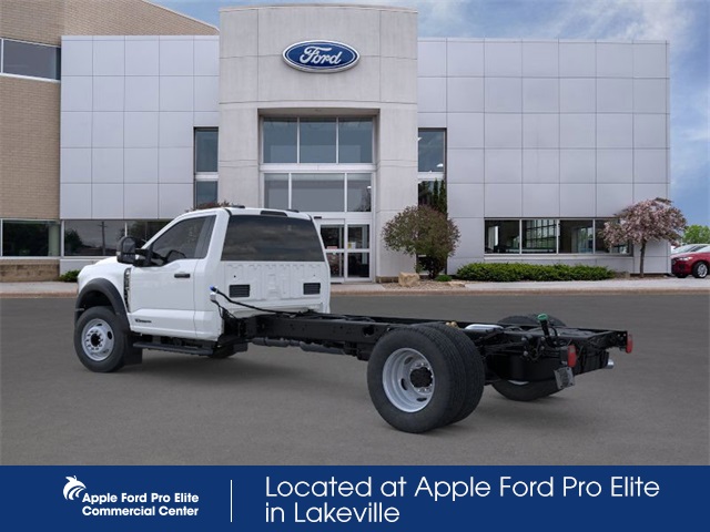 2025 Ford F-600 photo 4