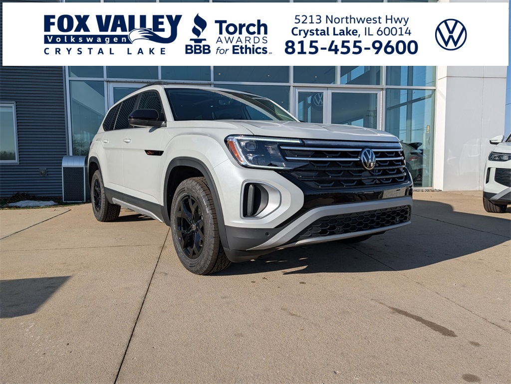 2026 Volkswagen Atlas Atlas Peak Edition's photo