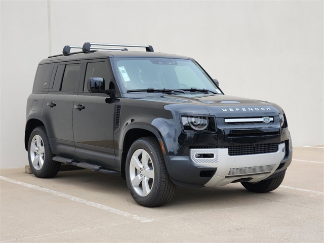 2024 Land Rover Defender 110 S photo 2